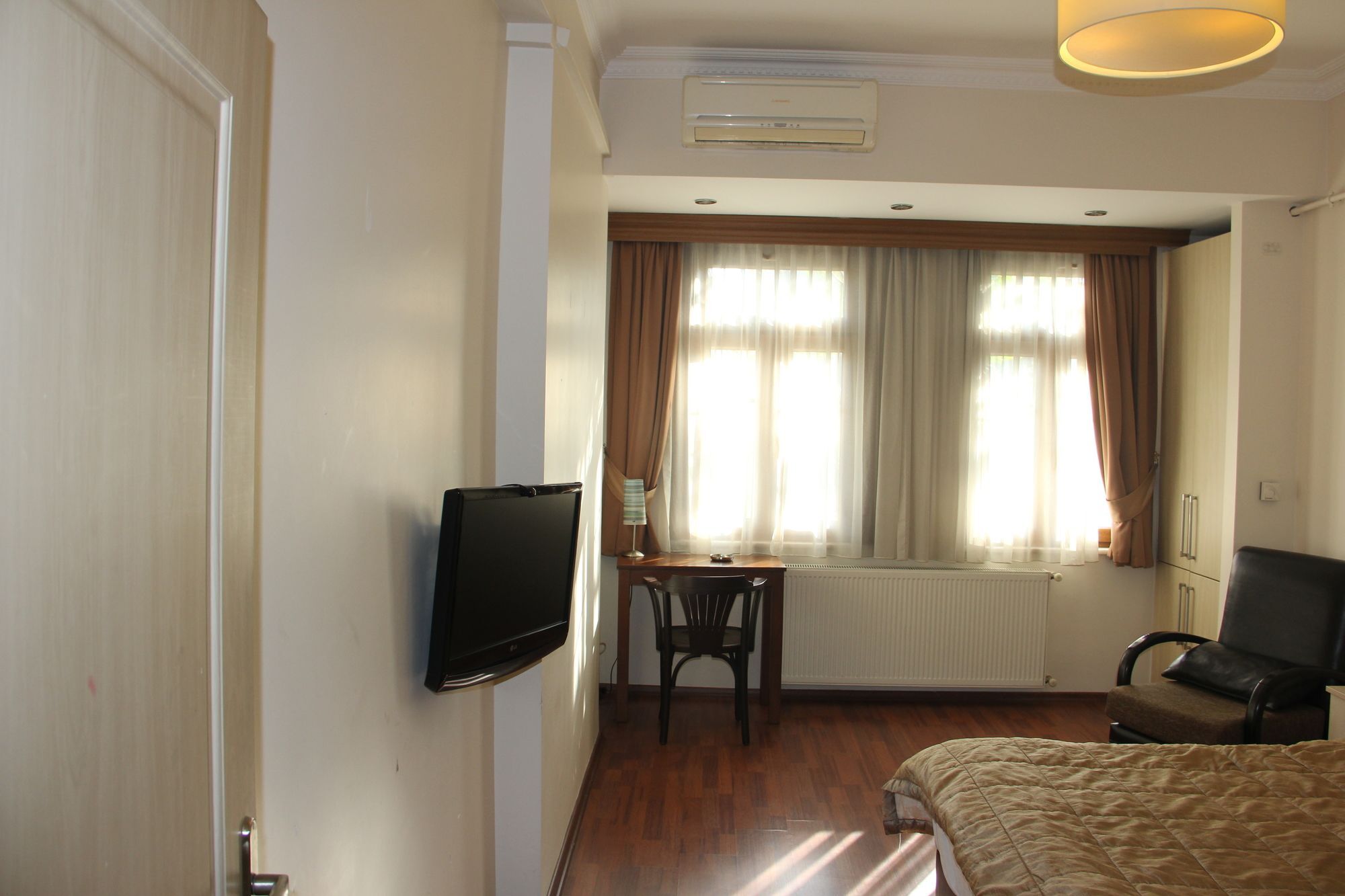 Taksim House Suites Истанбул Екстериор снимка